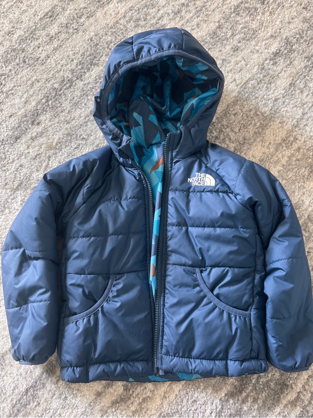The North Face reversible hooded puffy puffer jacket 3T